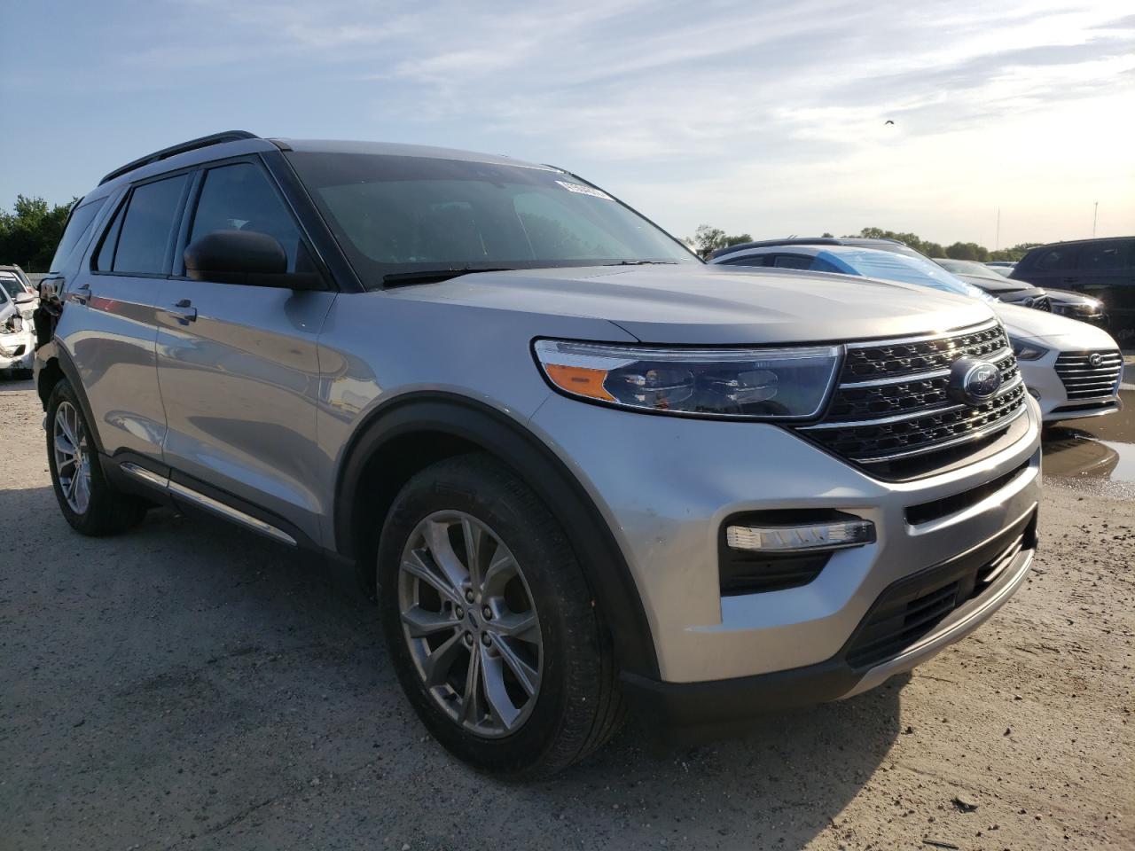 FORD EXPLORER X 2020 with VIN 1FMSK7DHXLGC75362 - Photo from auction