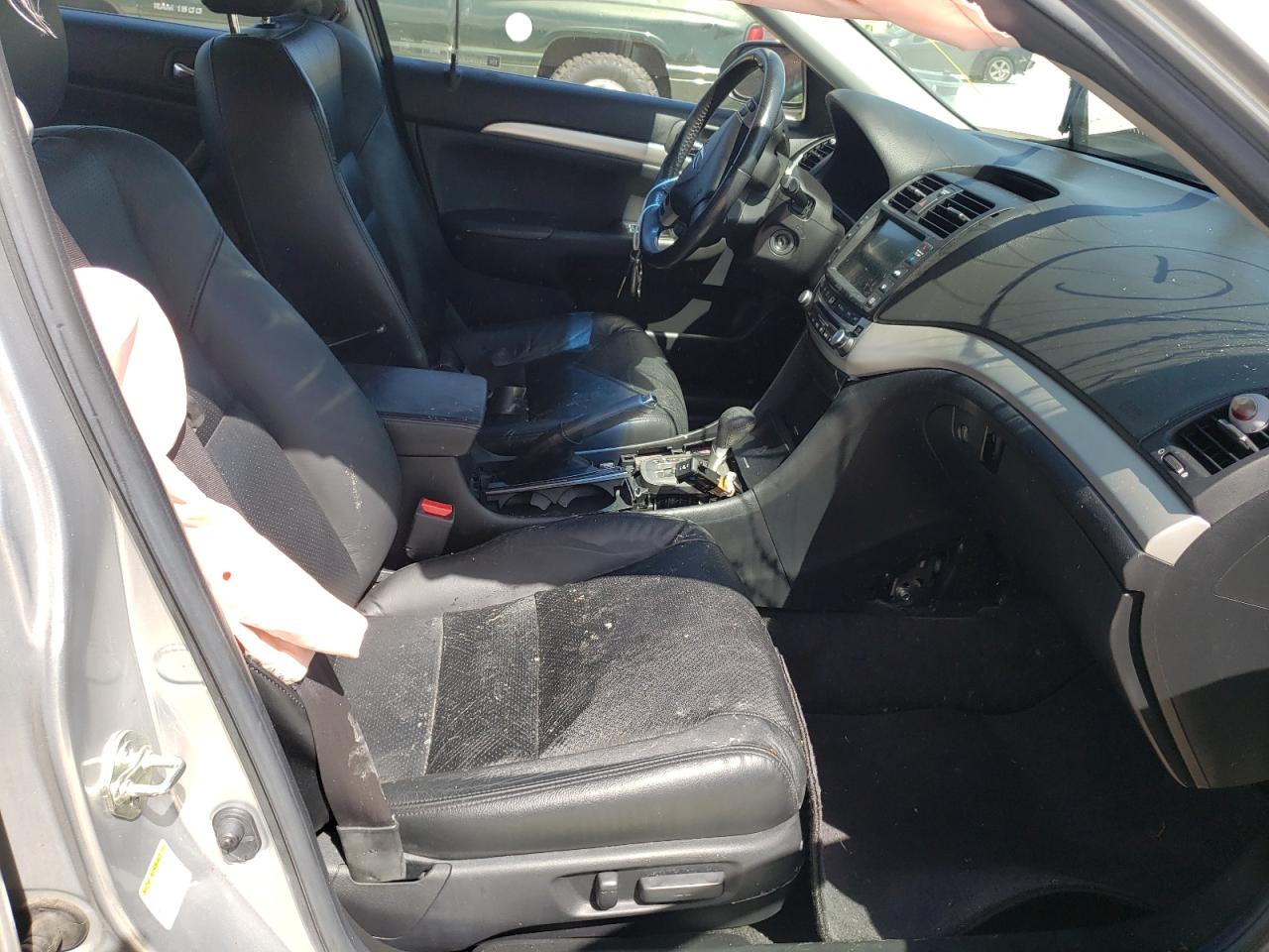 Photo 5 from auction – 2008 ACURA TSX with VIN JH4CL96918C004534