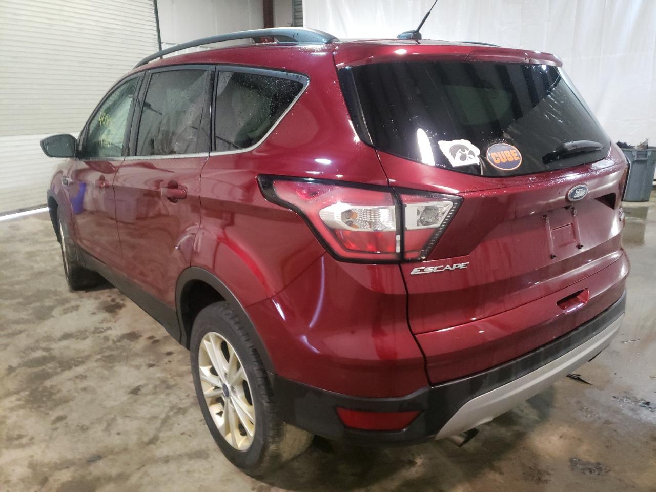 Photo 3 from auction – 2017 FORD ESCAPE SE with VIN 1FMCU9GD4HUD55929