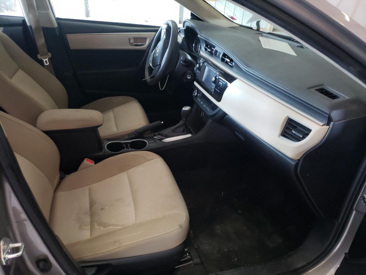 Photo 5 from auction – 2015 TOYOTA COROLLA L with VIN 2T1BURHE0FC470352