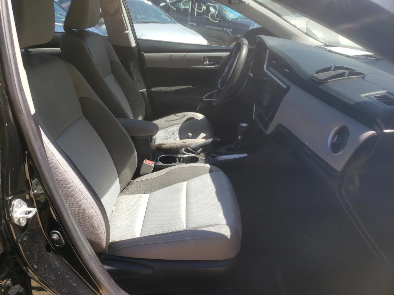 Photo 5 from auction – 2019 TOYOTA COROLLA L with VIN 5YFBURHEXKP910152