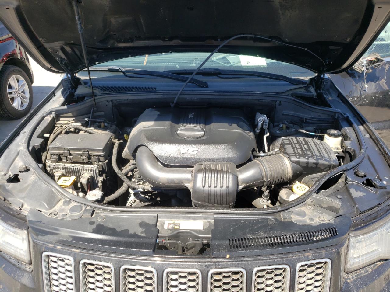 Photo 7 from auction – 2014 JEEP GRAND CHER with VIN 1C4RJFJGXEC264903