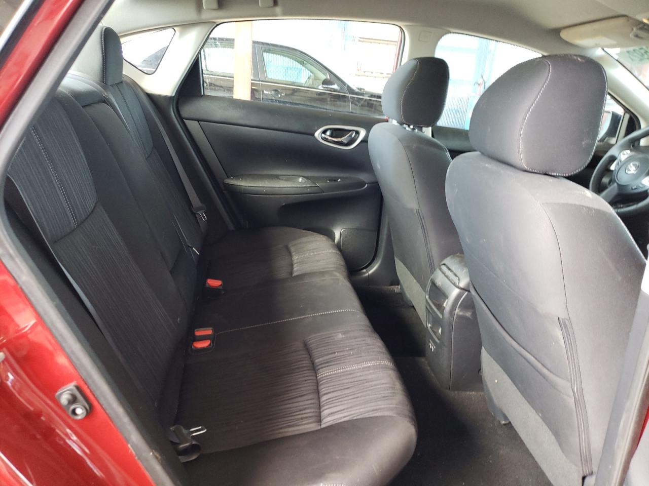 Photo 6 from auction – 2017 NISSAN SENTRA S with VIN 3N1AB7AP1HY399041