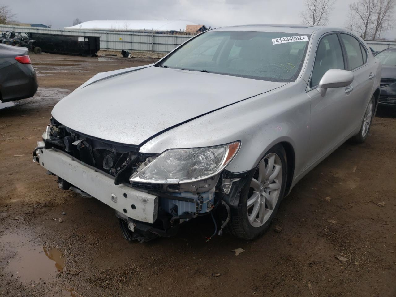 Photo 2 from auction – 2009 LEXUS LS 460 with VIN JTHCL46F295000393