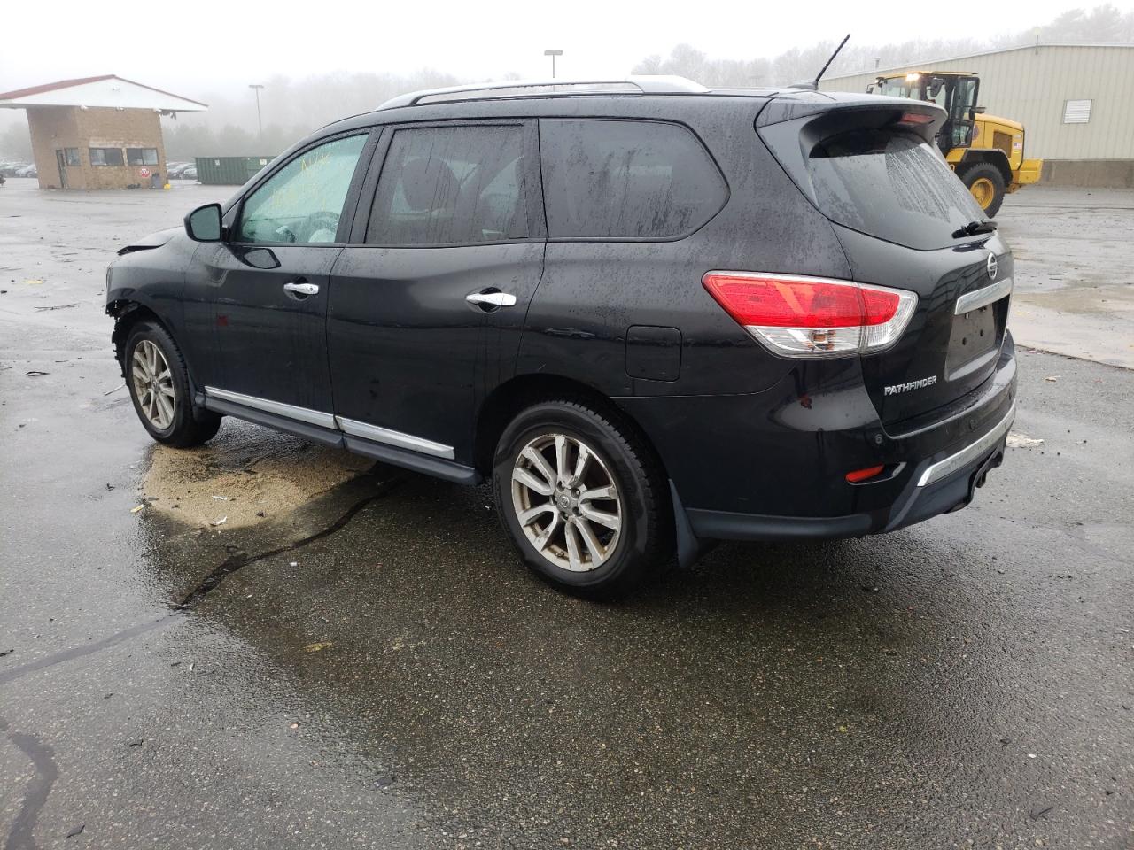 Photo 3 from auction – 2014 NISSAN PATHFINDER with VIN 5N1AR2MM6EC735909