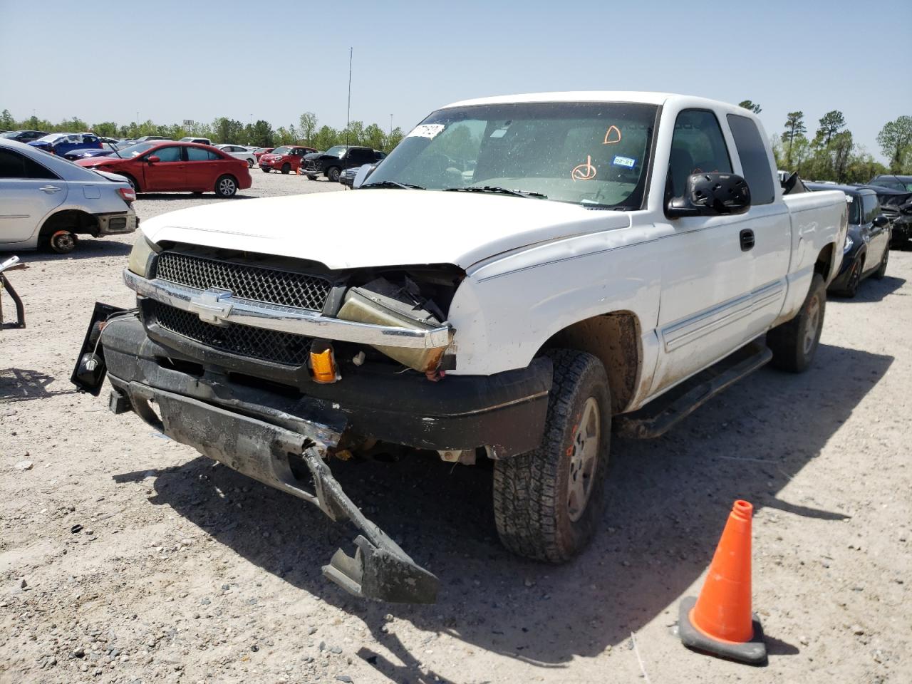 Photo 2 from auction – 2003 CHEVROLET SILVERADO with VIN 1GCEK19V73Z304429