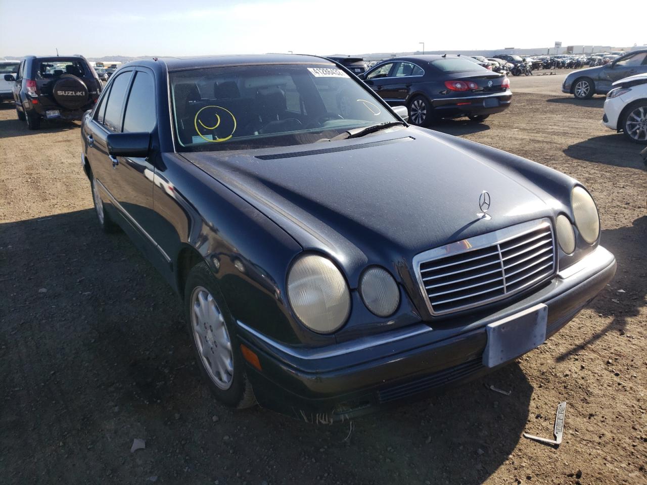MERCEDES-BENZ E 320 1999 with VIN WDBJF65H4XA928806 - Photo from auction