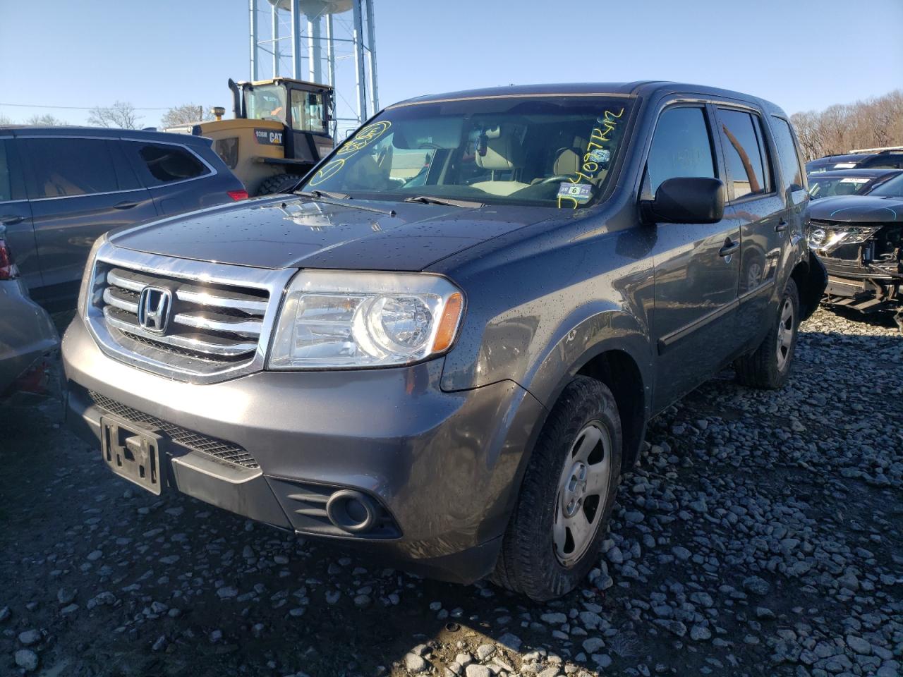 Photo 2 from auction – 2012 HONDA PILOT LX with VIN 5FNYF4H25CB063096