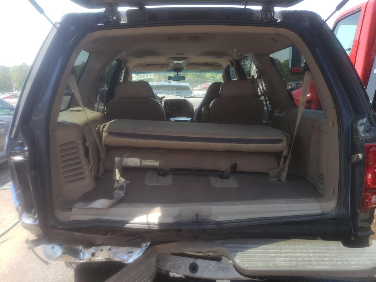 Photo 9 from auction – 2001 FORD EXPEDITION with VIN 1FMRU17L51LA16868