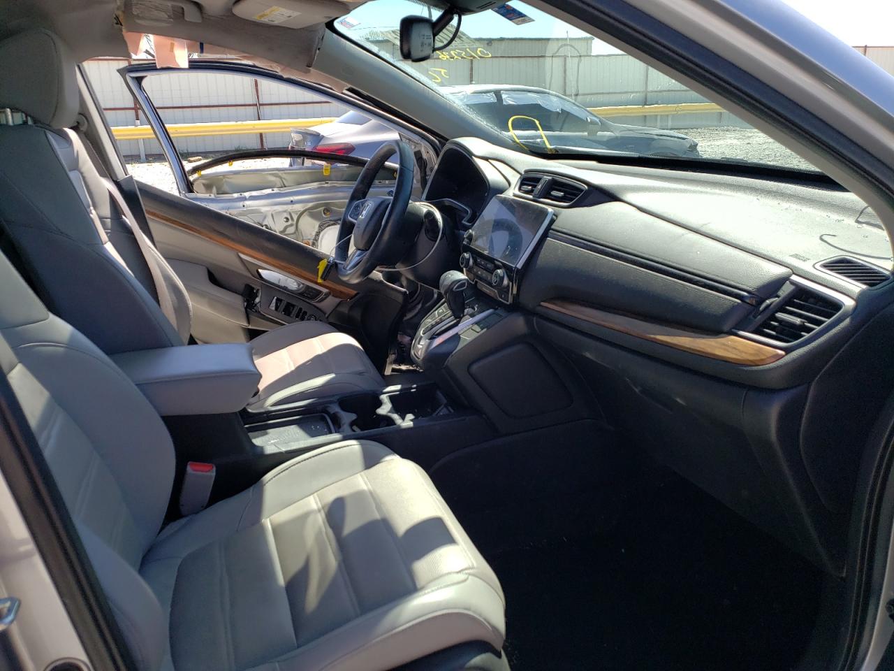 Photo 5 from auction – 2017 HONDA CR-V EXL with VIN 7FARW1H84HE015236