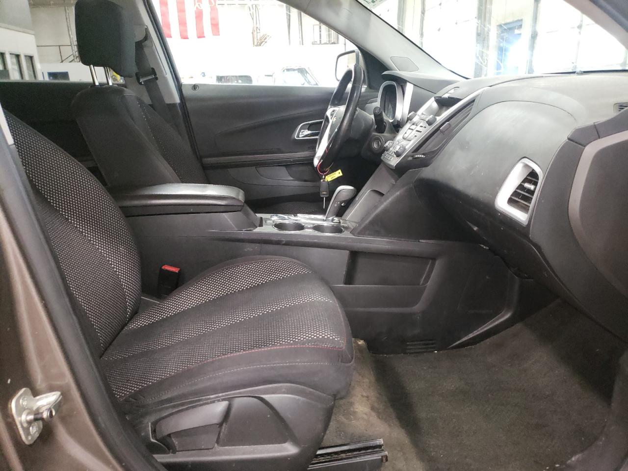 Photo 5 from auction – 2011 CHEVROLET EQUINOX LT with VIN 2CNALDEC9B6224380