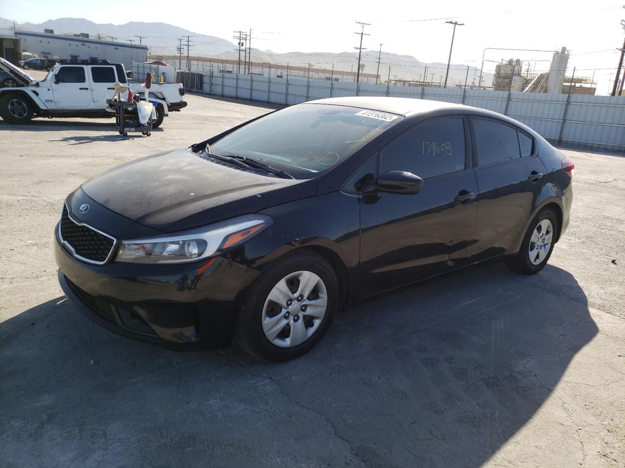 Photo 2 from auction – 2017 KIA FORTE LX with VIN 3KPFK4A78HE095871
