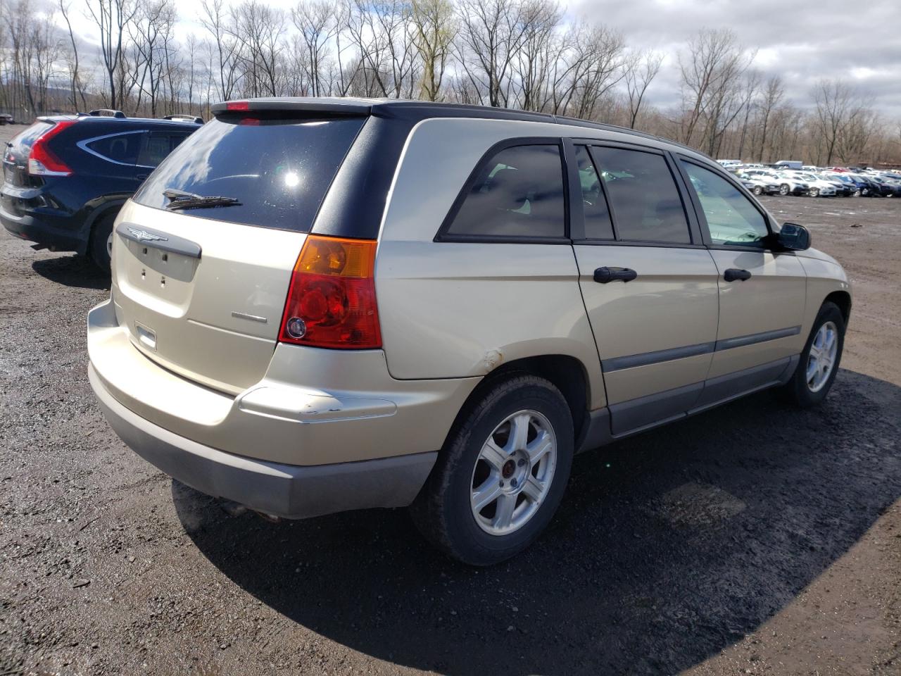 Photo 4 from auction – 2005 CHRYSLER PACIFICA with VIN 2C4GF48435R576528