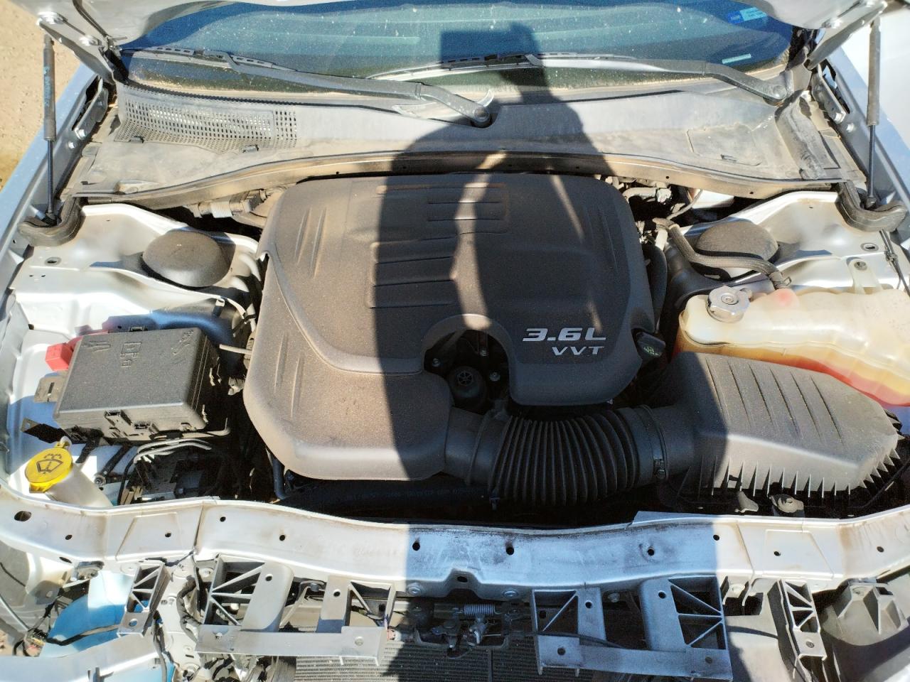 Photo 7 from auction – 2020 CHRYSLER 300 LIMITE with VIN 2C3CCAEG6LH127954