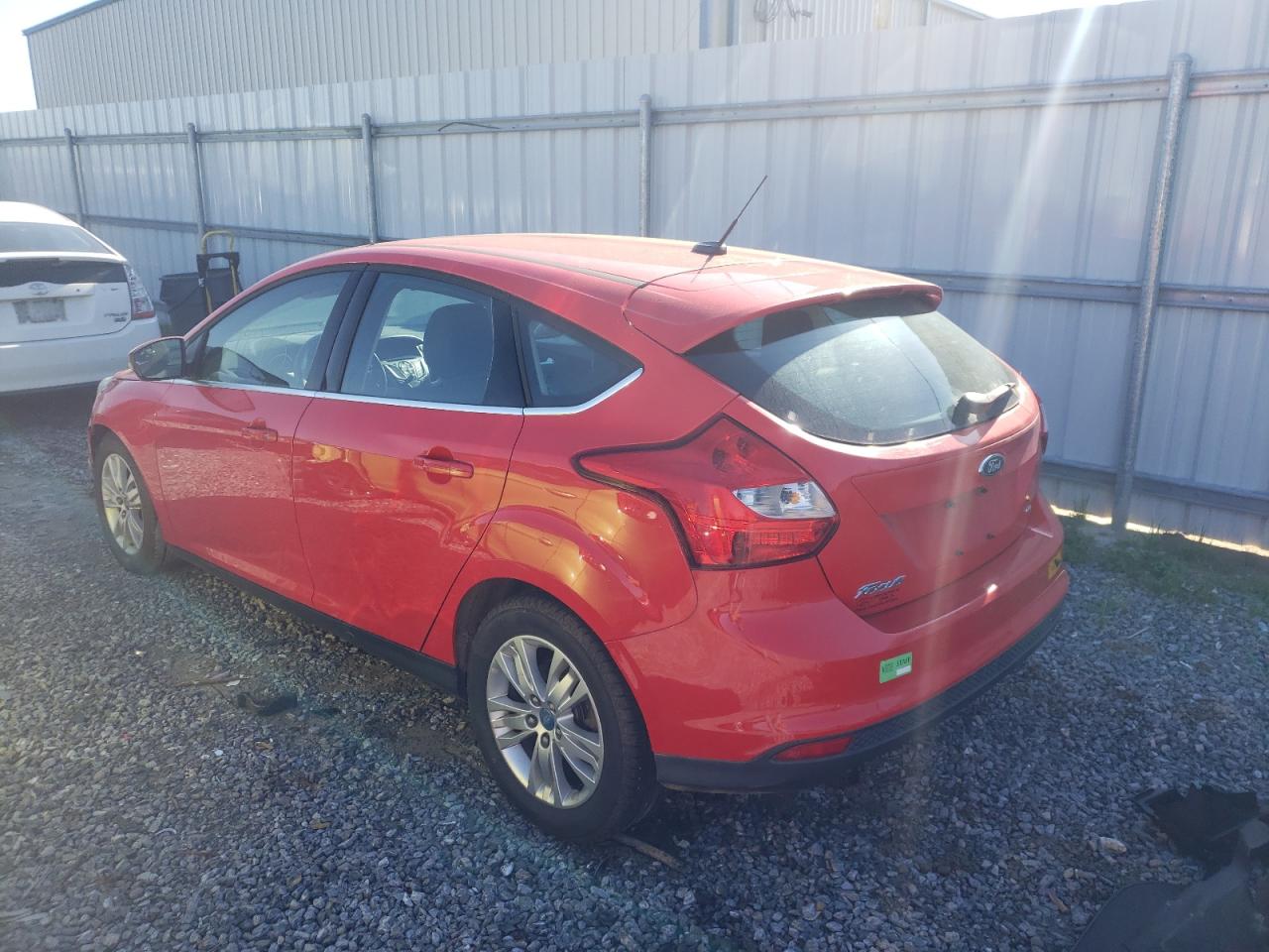Фото 3 с аукциона – 2012 FORD FOCUS SEL с VIN 1FAHP3M20CL393440