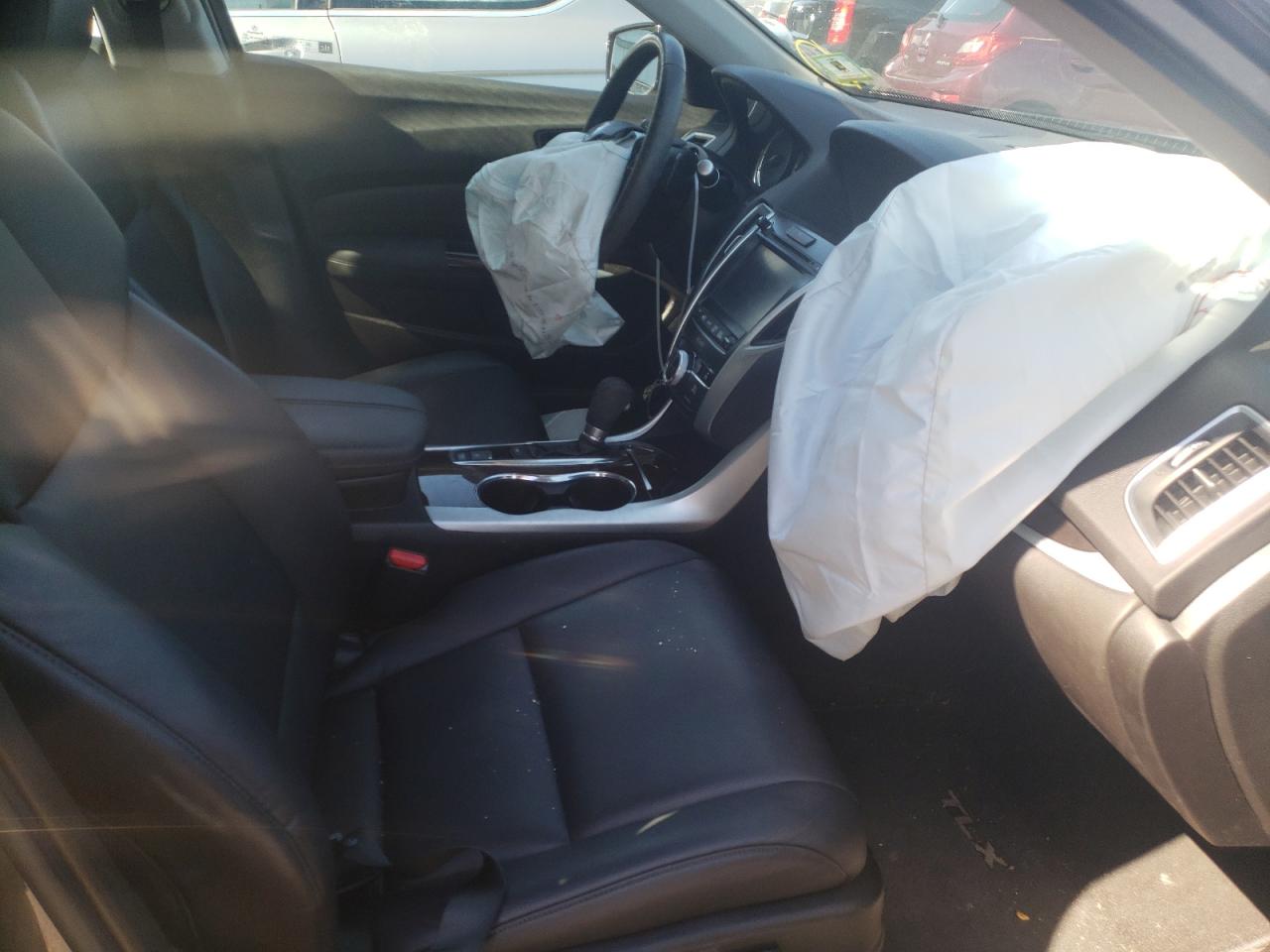 Photo 5 from auction – 2015 ACURA TLX with VIN 19UUB1F35FA016167