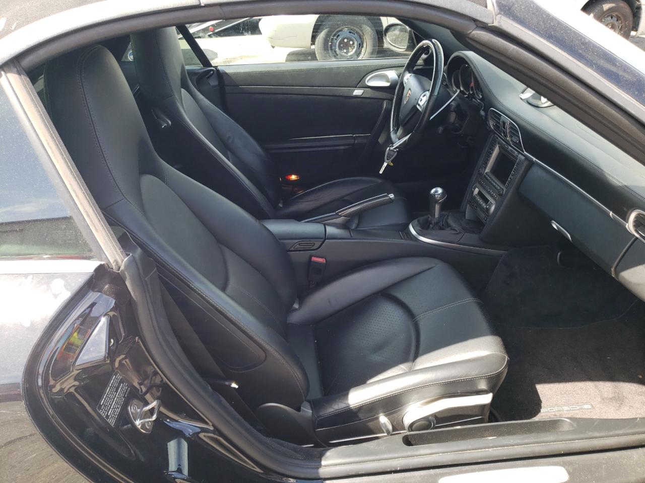 Photo 5 from auction – 2006 PORSCHE 911 CARRER with VIN WP0CB29966S769605
