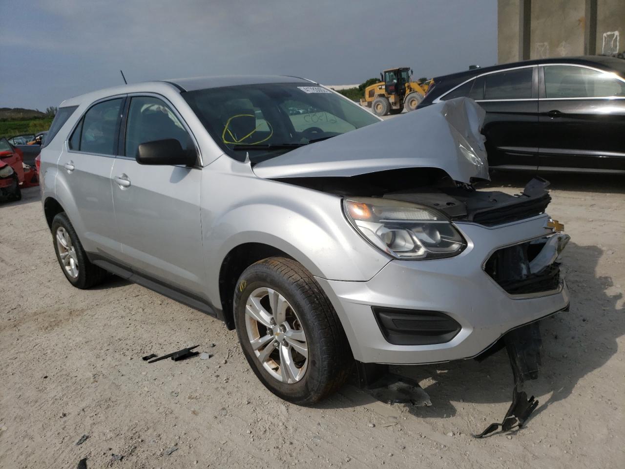 CHEVROLET EQUINOX LS 2017 with VIN 2GNALBEK8H1551463 - Photo from auction