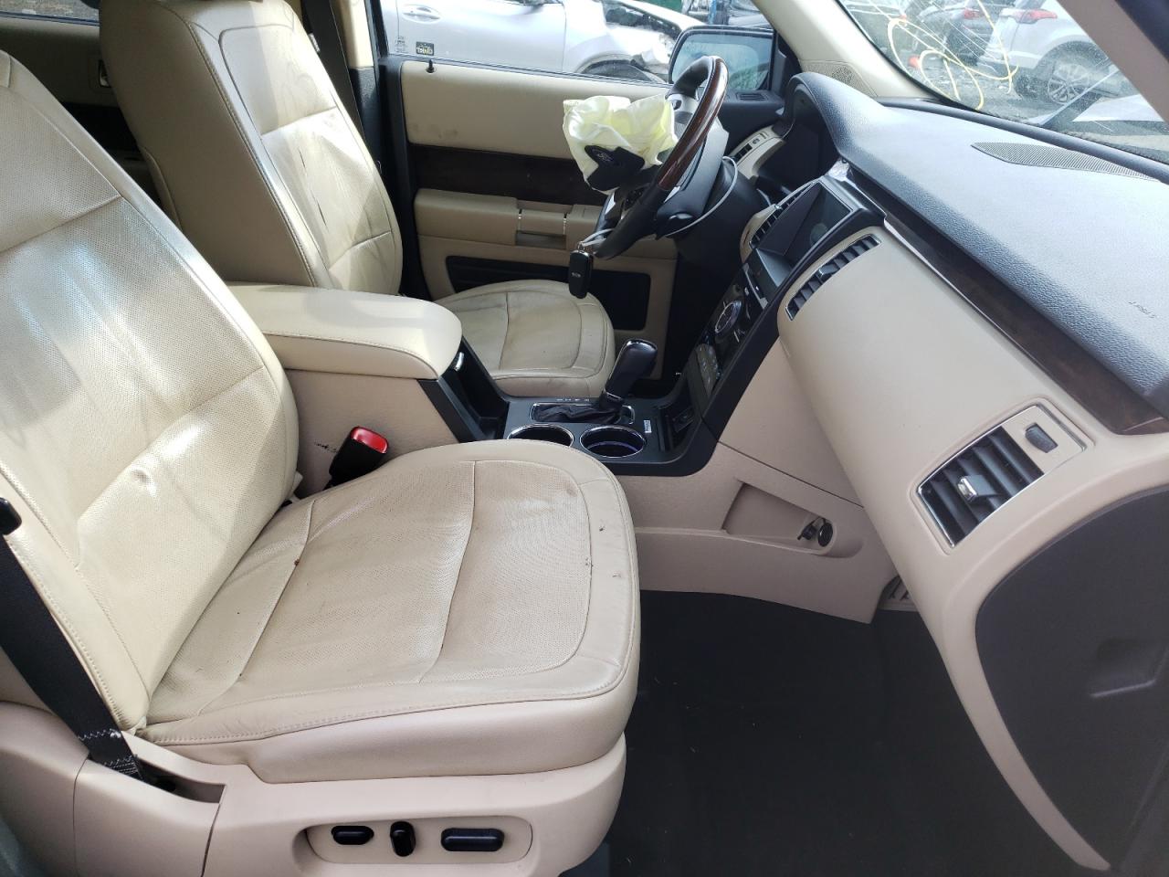 Photo 5 from auction – 2019 FORD FLEX LIMIT with VIN 2FMHK6DT0KBA14126