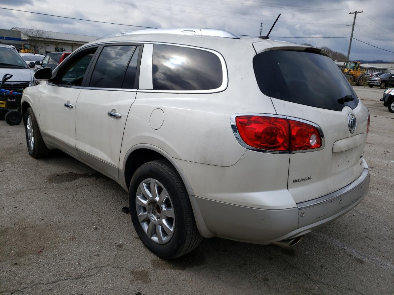 Photo 3 from auction – 2011 BUICK ENCLAVE CX with VIN 5GAKRBEDXBJ380100