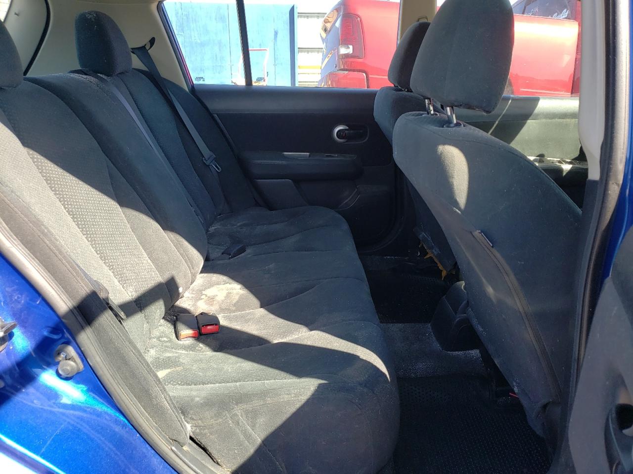 Photo 6 from auction – 2011 NISSAN VERSA S with VIN 3N1BC1CP3BL430516