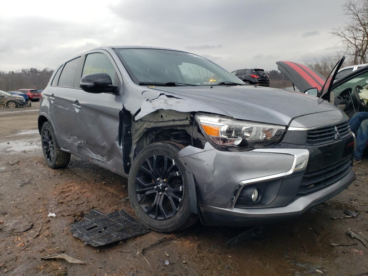 MITSUBISHI OUTLANDER 2017 with VIN JA4AR3AU7HZ037531 - Photo from auction