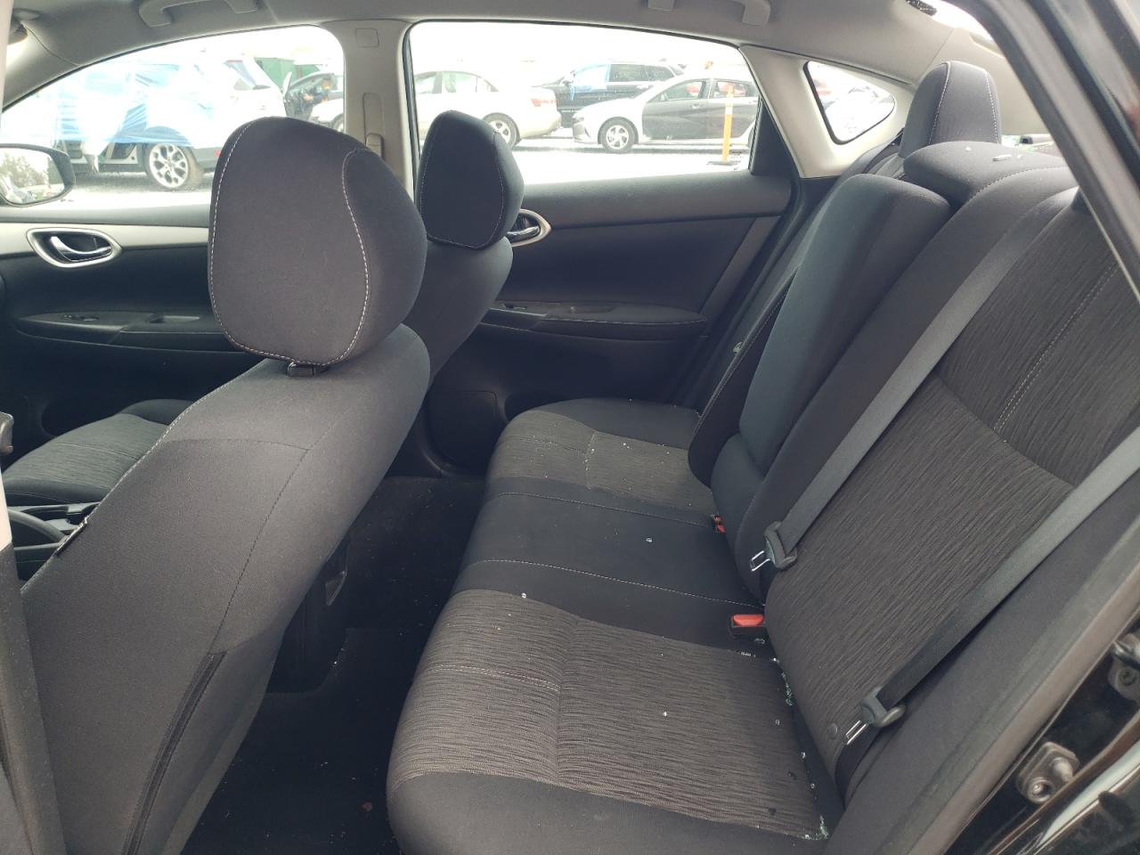 Photo 6 from auction – 2015 NISSAN SENTRA S with VIN 3N1AB7AP1FL690083