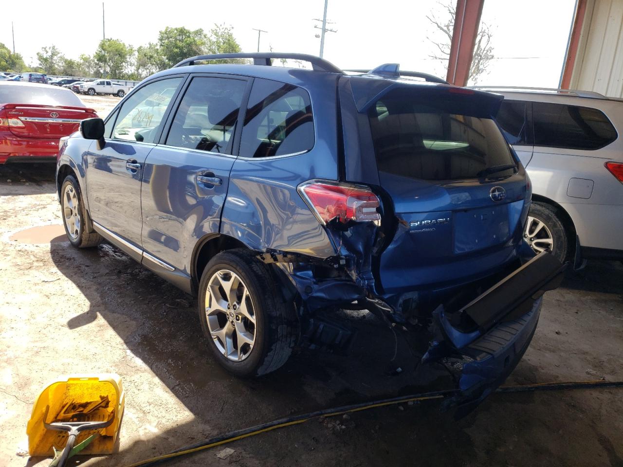 Photo 3 from auction – 2018 SUBARU FORESTER 2 with VIN JF2SJAWC0JH483278