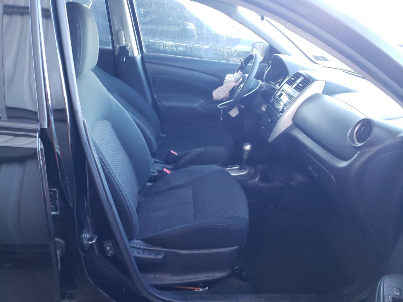 Photo 5 from auction – 2018 NISSAN VERSA S with VIN 3N1CN7AP8JL823754