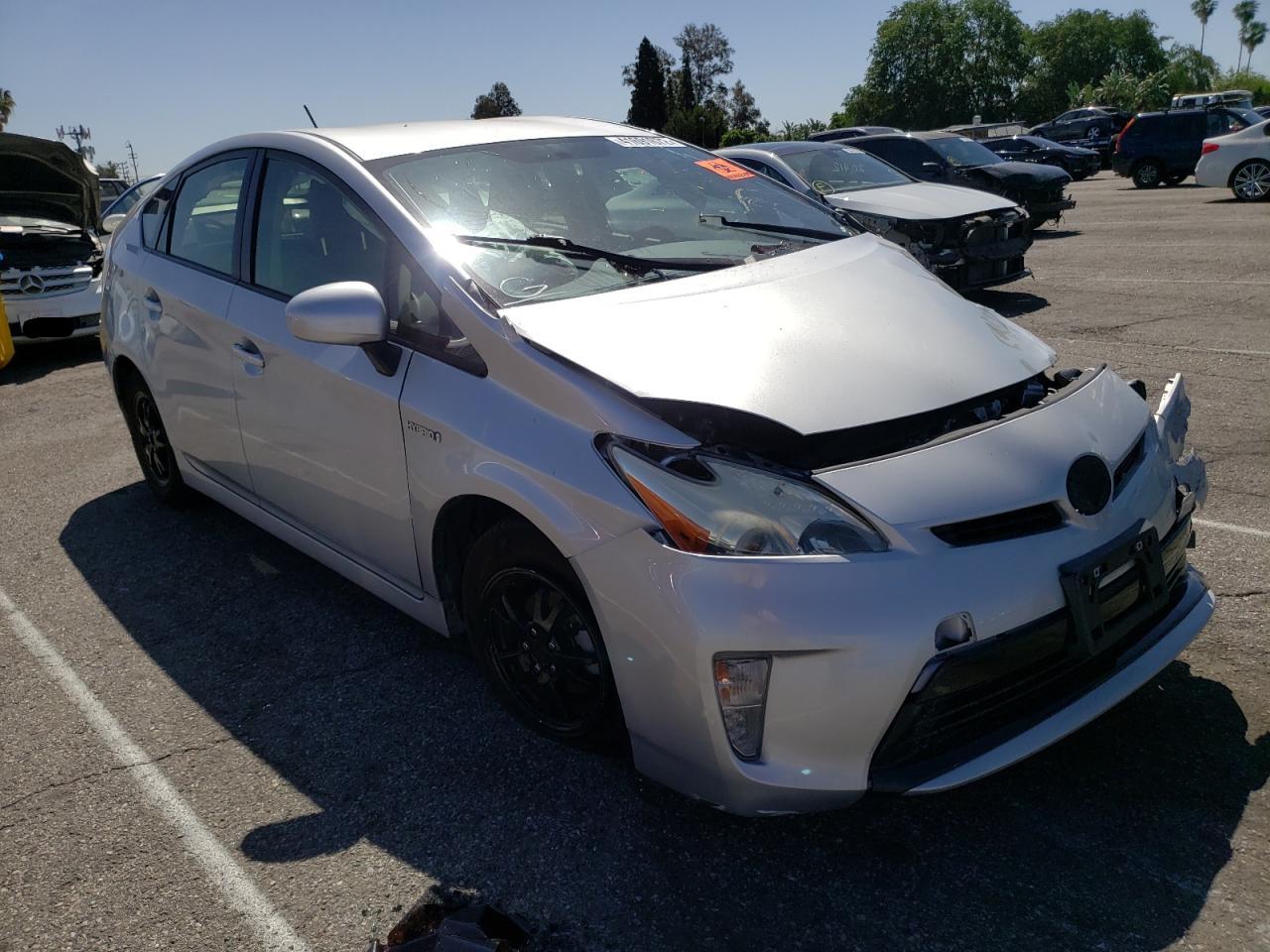 TOYOTA PRIUS 2014 with VIN JTDKN3DU0E0366573 - Photo from auction