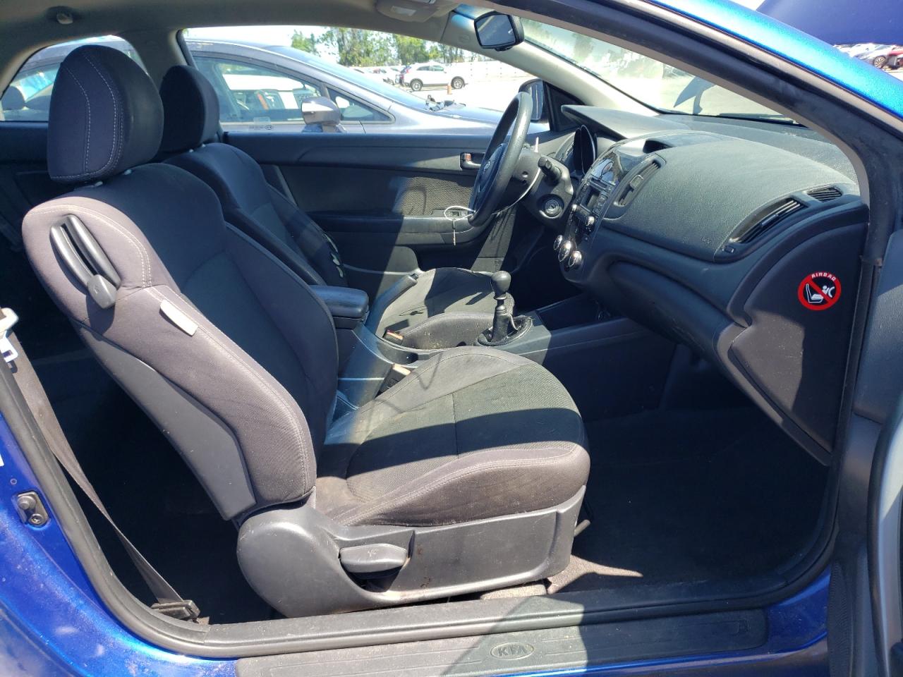 Photo 5 from auction – 2010 KIA FORTE EX with VIN KNAFU6A28A5181187
