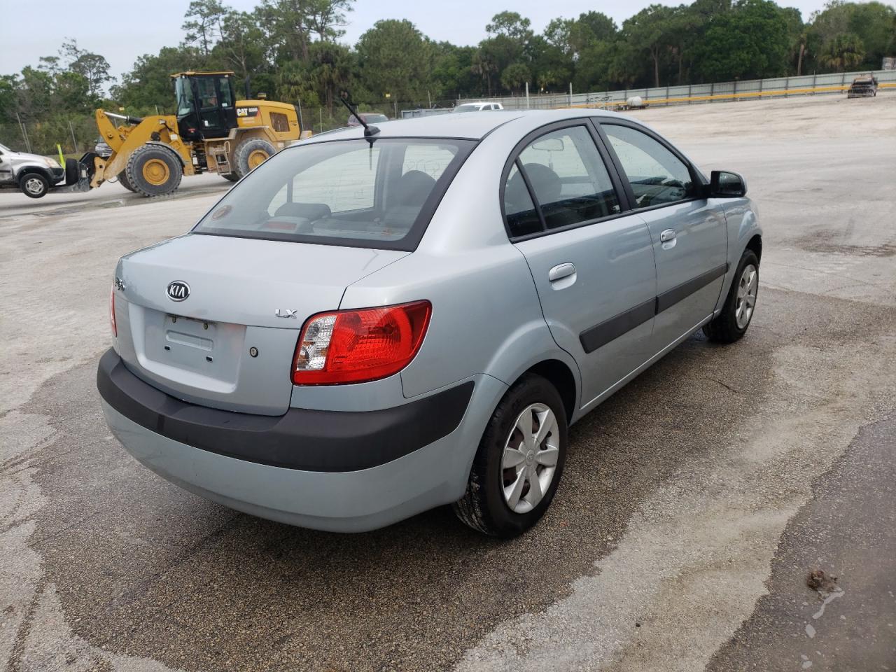 Photo 4 from auction – 2007 KIA RIO BASE with VIN KNADE123276192543
