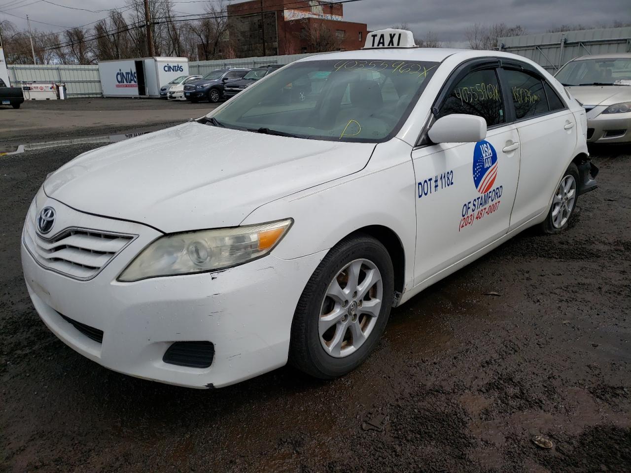 Zdjęcie 2 z aukcji – 2011 TOYOTA CAMRY BASE z VIN 4T1BF3EK1BU583558