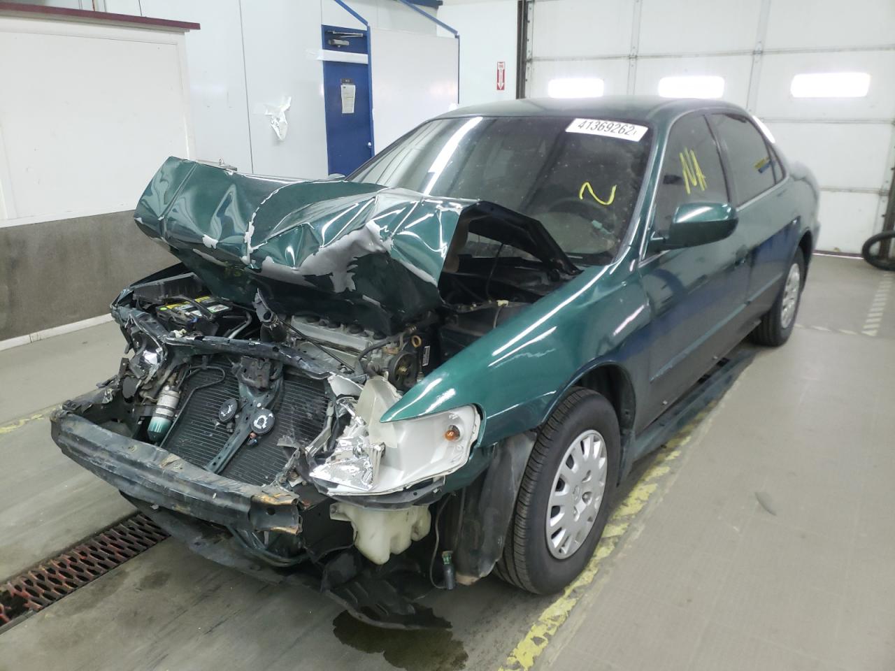 Photo 2 from auction – 2001 HONDA ACCORD VAL with VIN 1HGCF86601A088695