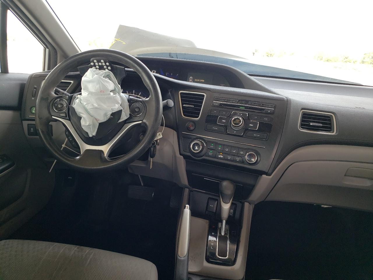 Photo 9 from auction – 2015 HONDA CIVIC LX with VIN 19XFB2F56FE115298