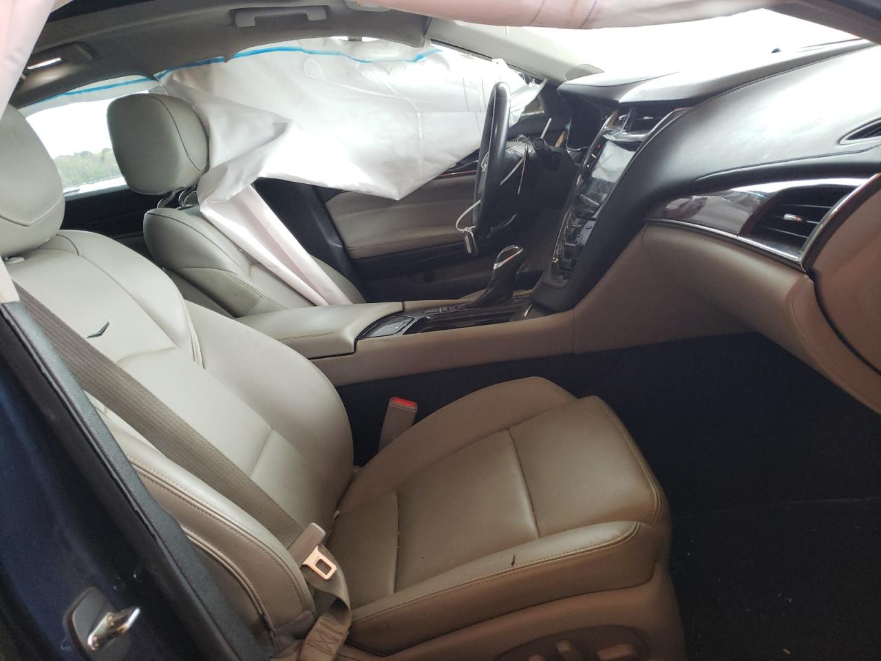 Photo 5 from auction – 2016 CADILLAC CTS with VIN 1G6AP5SX3G0175900