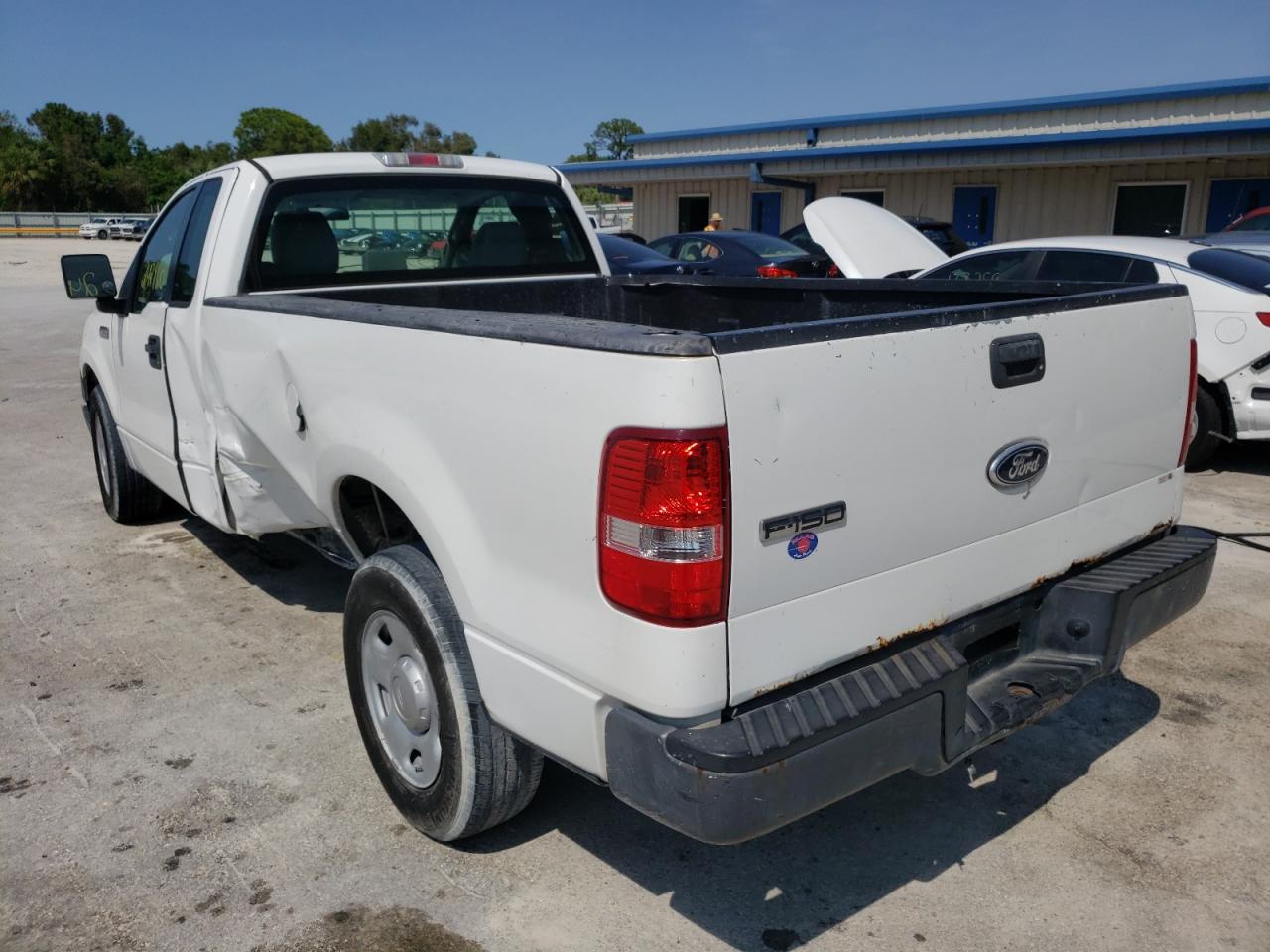 Foto 3 de la subasta – 2008 FORD F150 con VIN 1FTRF12228KF00946