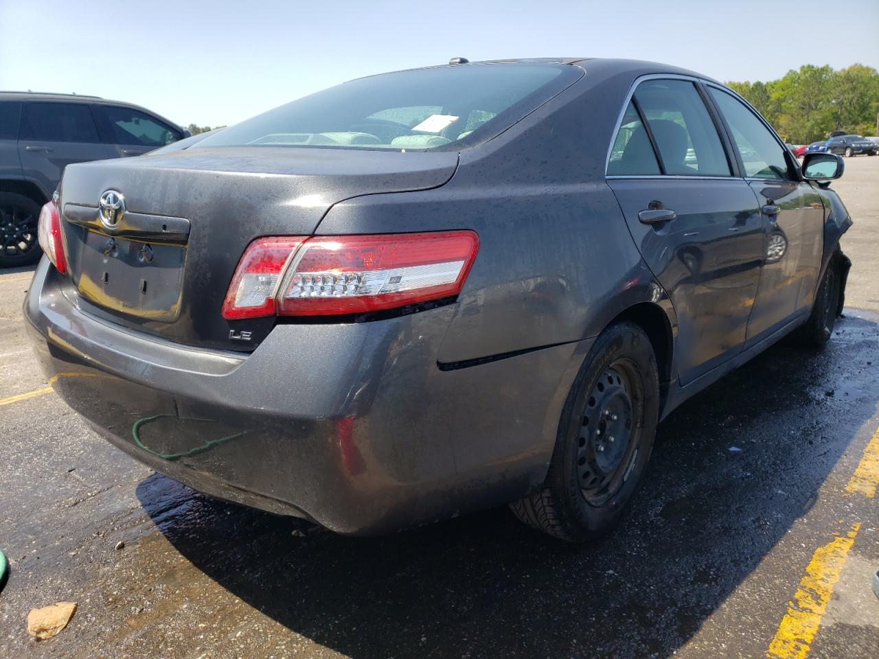 Photo 4 from auction – 2011 TOYOTA CAMRY BASE with VIN 4T1BF3EKXBU172420