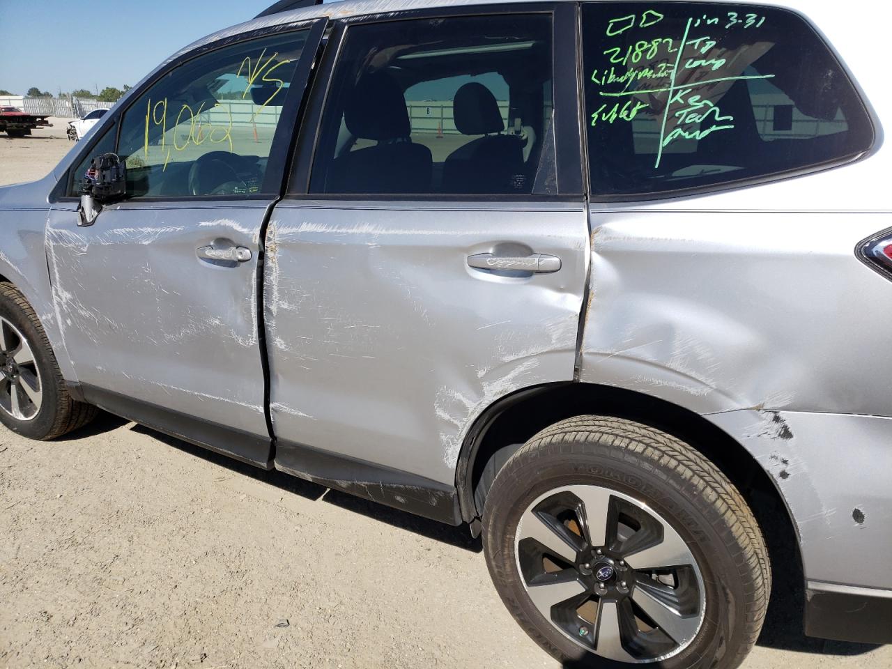 Photo 9 from auction – 2018 SUBARU FORESTER 2 with VIN JF2SJAGC7JH576183