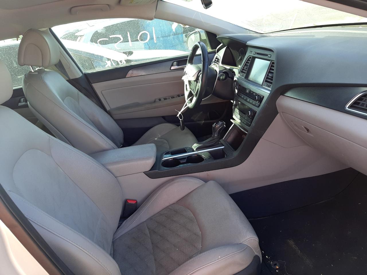 Photo 5 from auction – 2016 HYUNDAI SONATA SPO with VIN 5NPE34AF5GH298081