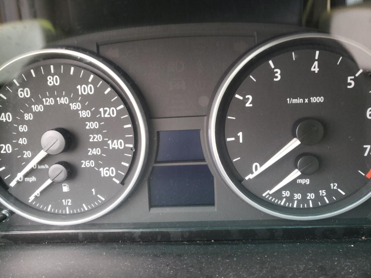 Photo 8 from auction – 2006 BMW 325 I with VIN WBAVB13556PT21462