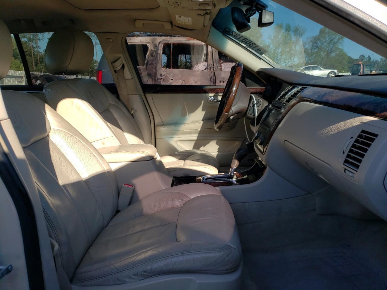 Photo 5 from auction – 2011 CADILLAC DTS PREMIU with VIN 1G6KH5E6XBU128367