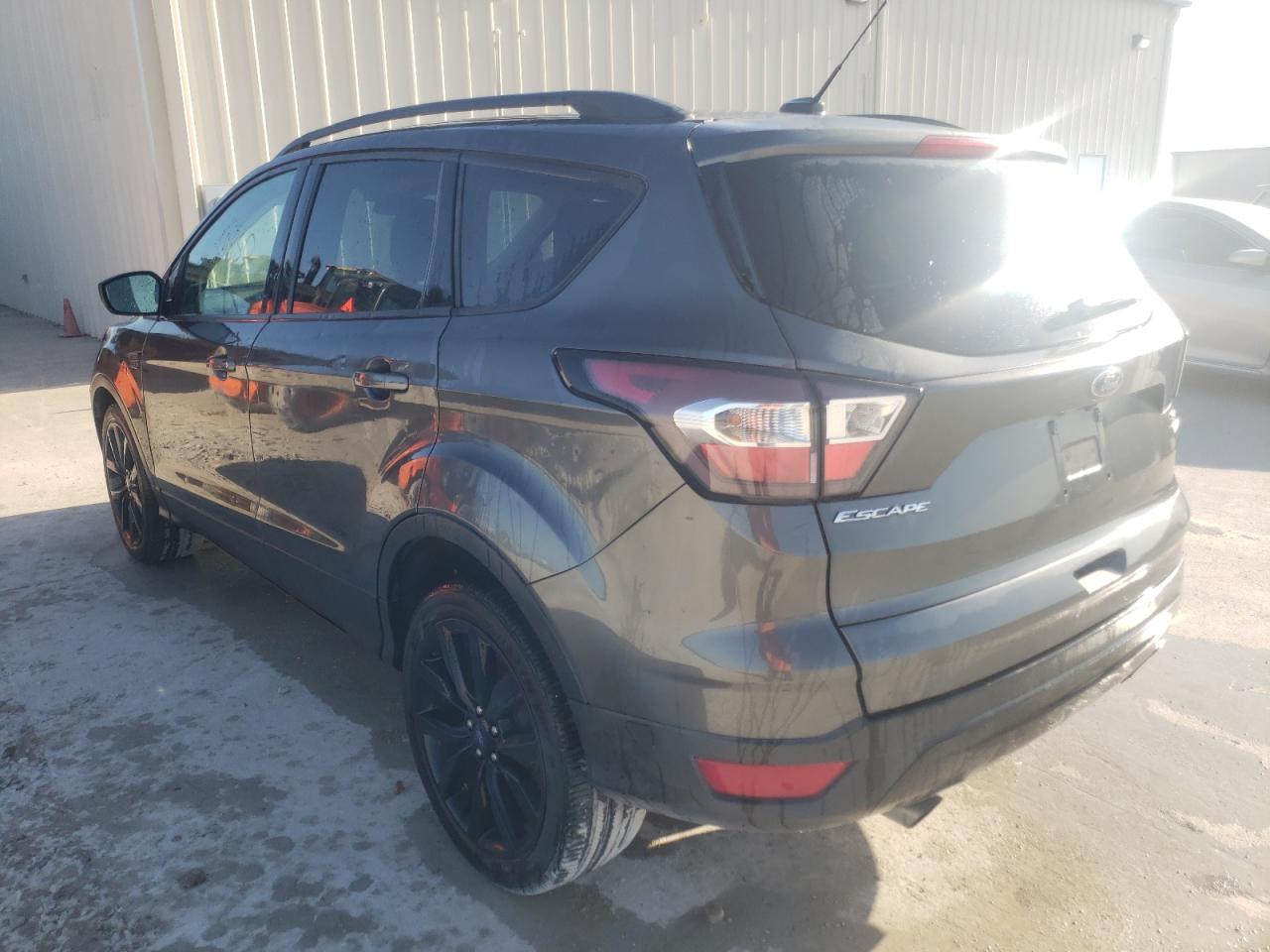 Photo 3 from auction – 2017 FORD ESCAPE SE with VIN 1FMCU0GD1HUE76798