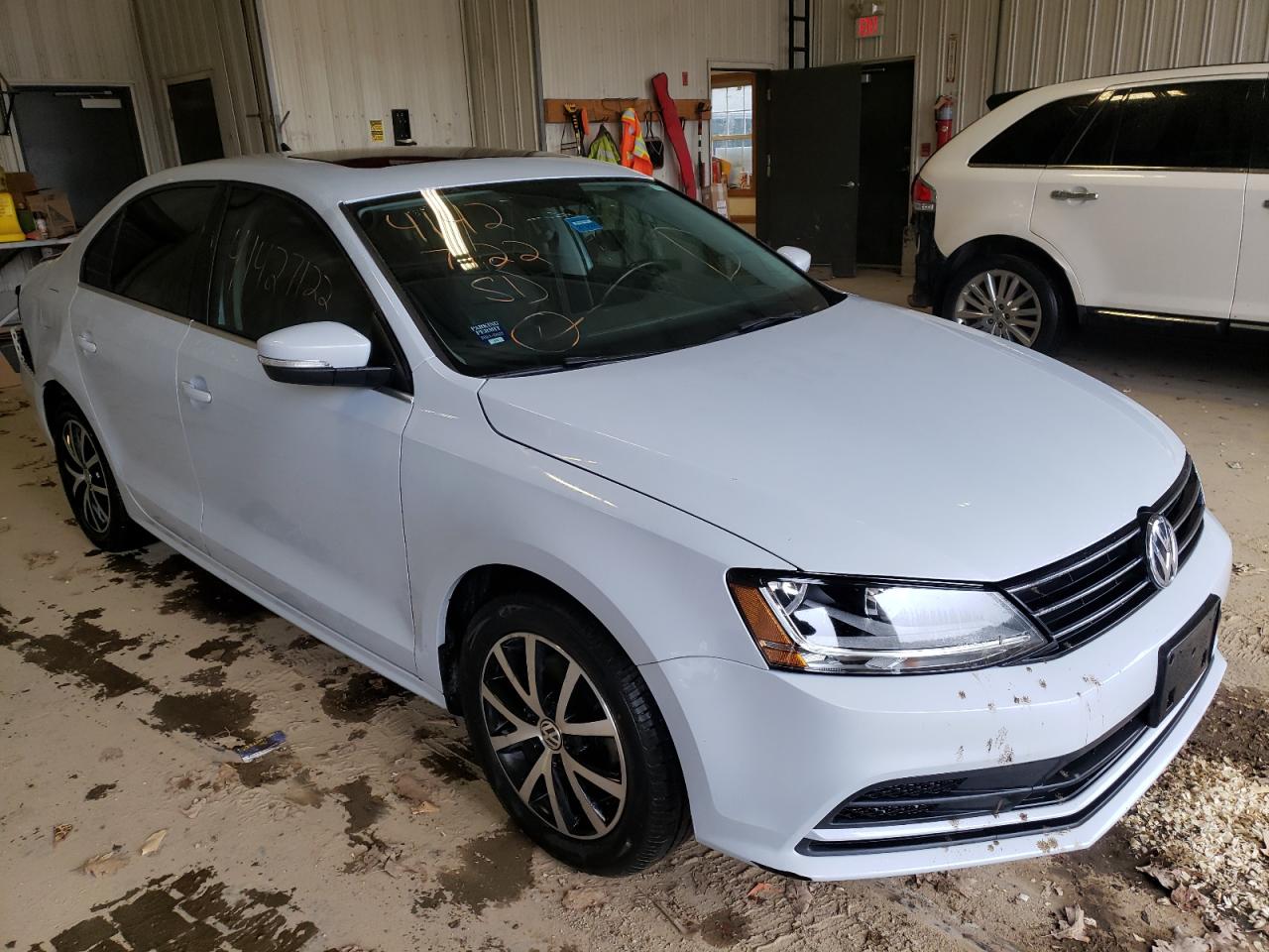 VOLKSWAGEN JETTA SE 2017 with VIN 3VWDB7AJ5HM379756 - Photo from auction
