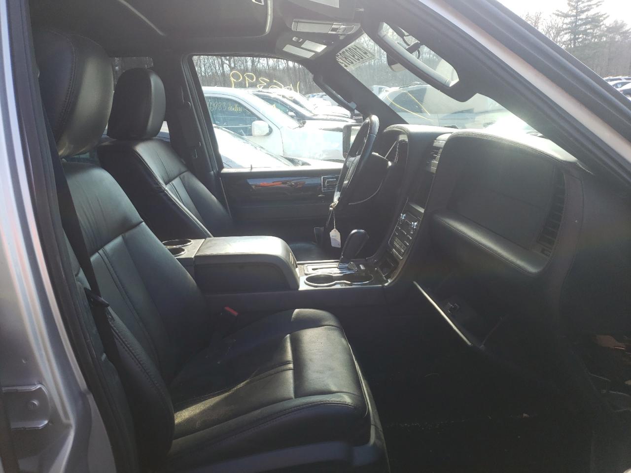 Photo 5 from auction – 2016 LINCOLN NAVIGATOR with VIN 5LMJJ3LT7GEL01248