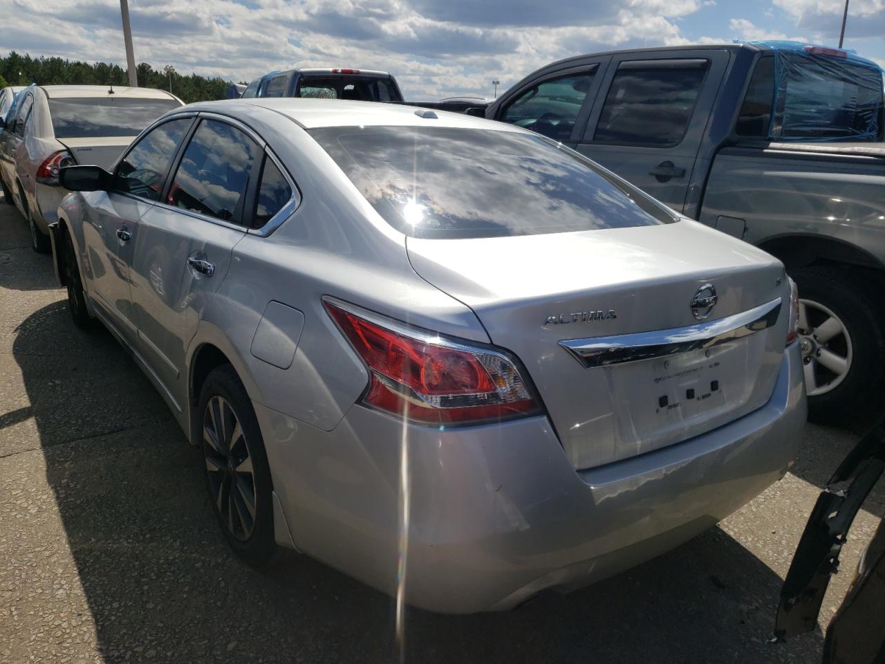 Photo 3 from auction – 2015 NISSAN ALTIMA 2.5 with VIN 1N4AL3AP5FC414171