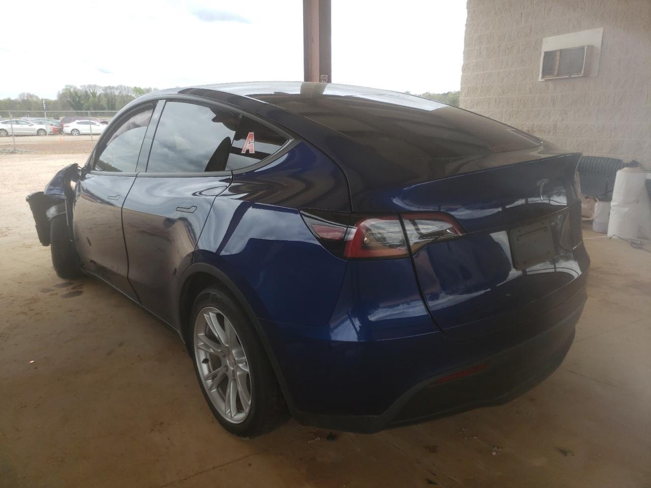 Photo 3 from auction – 2020 TESLA MODEL Y with VIN 5YJYGDEE2LF031833
