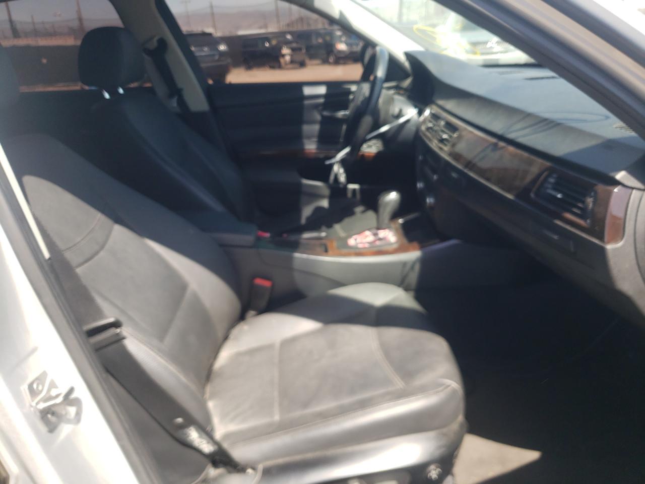 Photo 5 from auction – 2011 BMW 328 I SULE with VIN WBAPH5C51BA442582