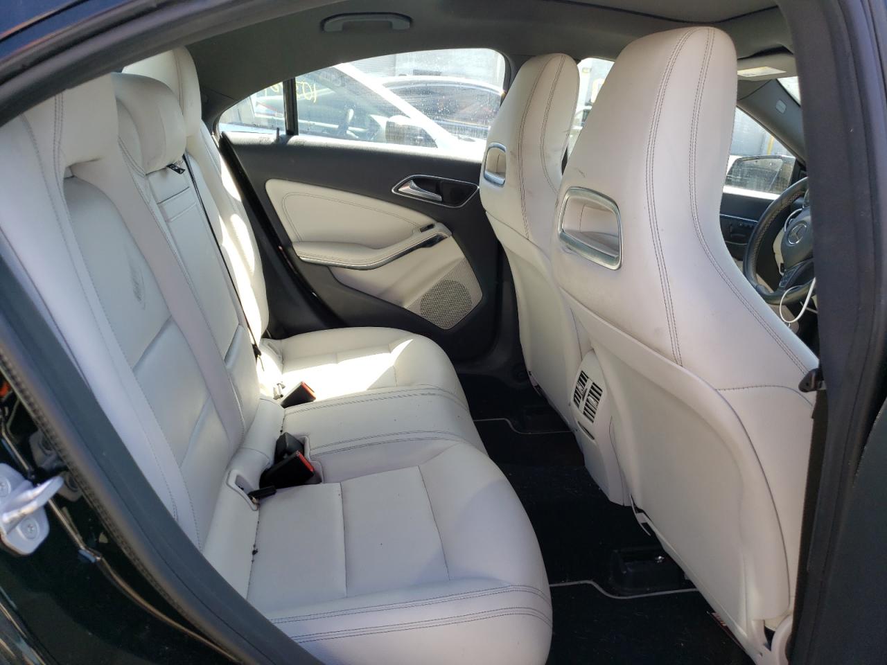 Photo 6 from auction – 2016 MERCEDES-BENZ CLA 250 with VIN WDDSJ4EB4GN385539