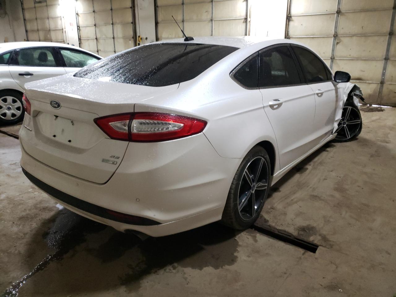 Photo 4 from auction – 2016 FORD FUSION SE with VIN 3FA6P0HD2GR362621